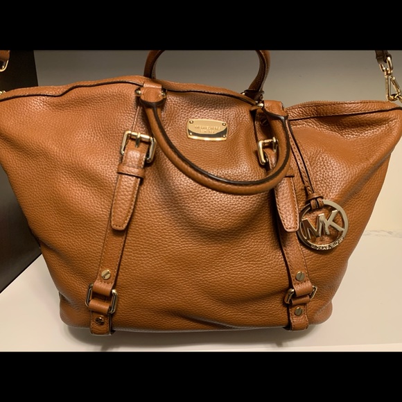 Michael Kors Large Bedford Slouchy Satchel - Picture 9 of 10